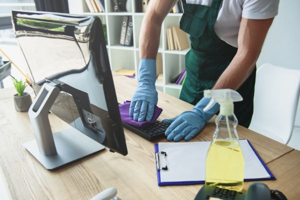 Office Cleaning Services in Maple Grove