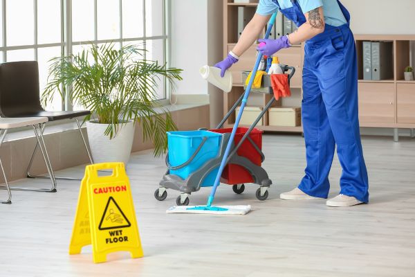Office Cleaning Services in Wayzata MN